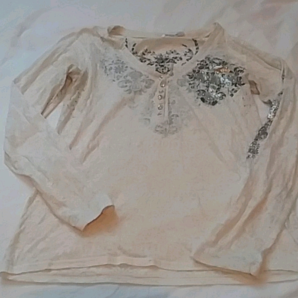 white long sleeve shirt